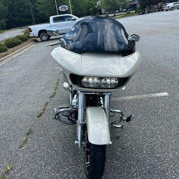2022 Harley-Davidson® Road Glide® Special White Sand Pearl thumb 0