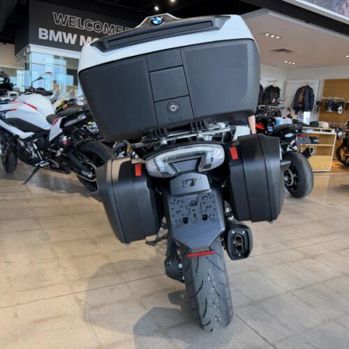 2026 BMW R 1300 RT thumb 0