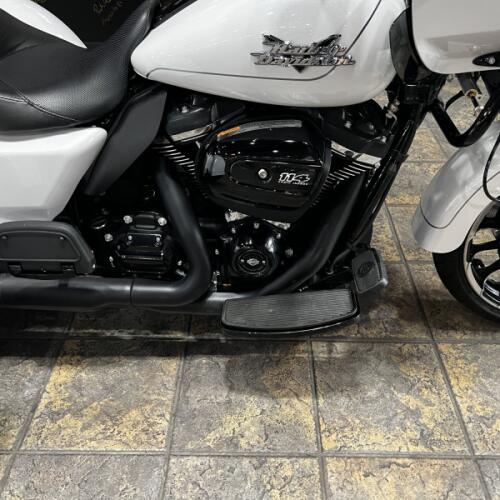 FLTRT 2025 Road Glide® 3 thumb 0