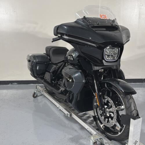 Harley-Davidson® Street Glide™ Ultra 2025 thumb 3