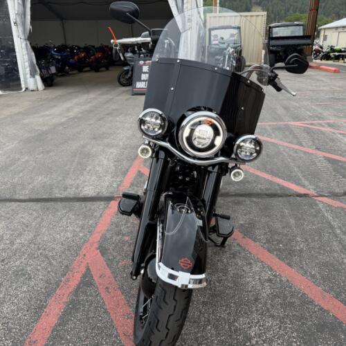 Harley-Davidson® Heritage Classic® 2026 thumb 1