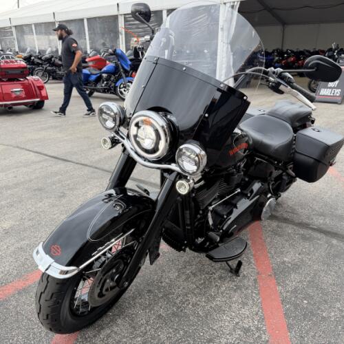 Harley-Davidson® Heritage Classic® 2026 thumb 0
