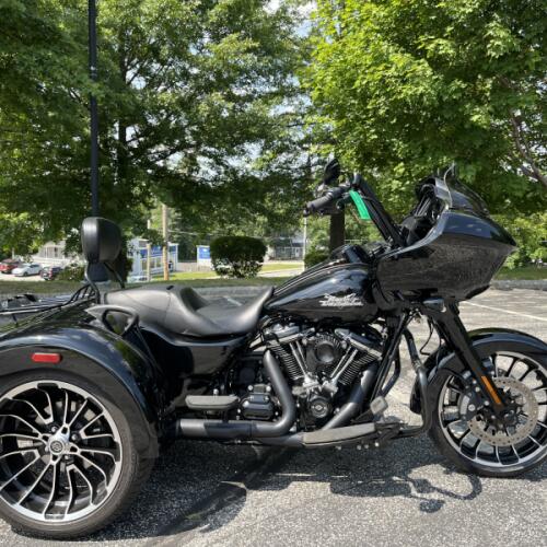 FLTRT 2023 Road Glide® 3 thumb 3