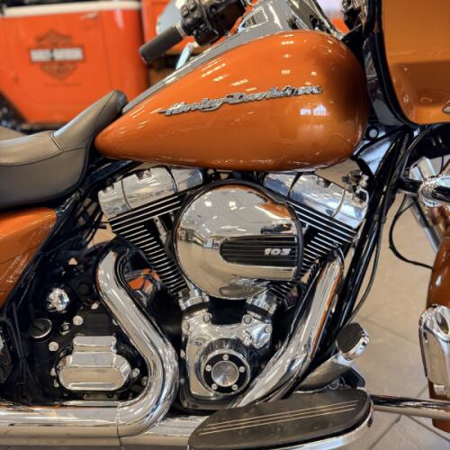 2015 Harley-Davidson Road Glide Special FLTRXS thumb 2