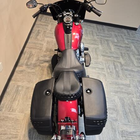 2026 Harley-Davidson® Heritage Classic Brilliant Red Black Cast Wheels FLHC thumb 1