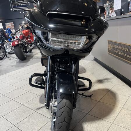 FLTRX 2024 Road Glide® thumb 2