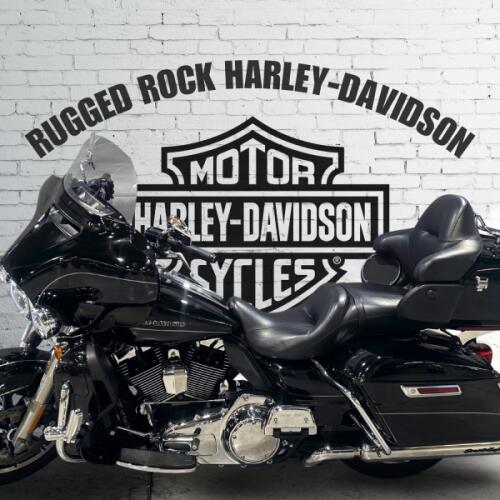 2014 Harley-Davidson® Ultra Limited Vivid Black (Chrome Finish w/ Cast Wheels) thumb 3