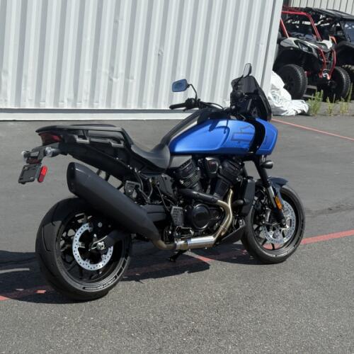 RA1250ST 2026 Pan America® 1250 ST thumb 3
