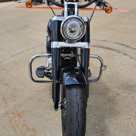 FLSL 2020 Softail Slim® thumb 2