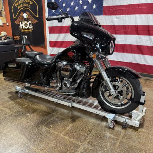 FLHT 2019 Electra Glide® Standard thumb 2