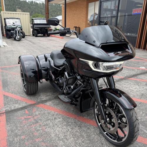 Harley-Davidson® Road Glide 3 2026 thumb 2