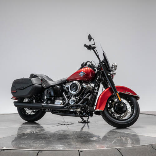 2026 Harley-Davidson FLHC Heritage Classic in Brilliant Red with Laced Wheels thumb 3