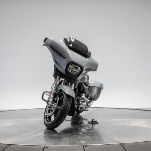 2026 HARLEY-DAVIDSON FLHX STREET GLIDE in Dark Billiard Gray with Chrome Trim thumb 1