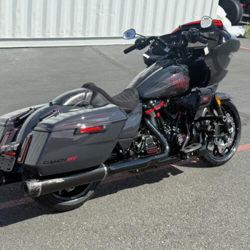 FLTRXSTSE 2026 CVO Road Glide ST thumb 3