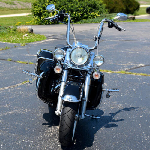2004 Harley-Davidson® Road King® Classic Vivid Black thumb 3