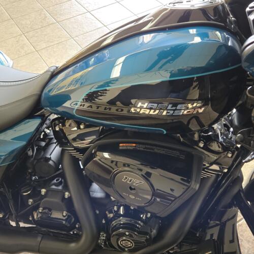 2026 Harley-Davidson® Road Glide® Aurora Blue Denim Black Trim thumb 3