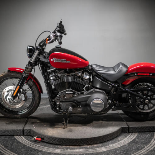 2020 Street Bob® (FXBB) thumb 2