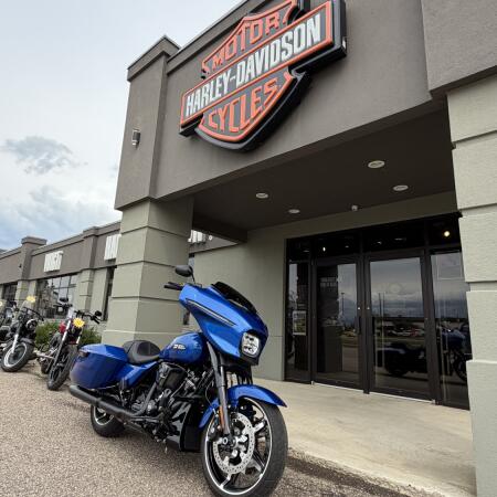 2024 Harley-Davidson® Street Glide® Blue Burst - Black Finish thumb 3