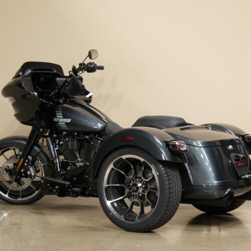 Harley-Davidson® Road Glide 3 2026 thumb 3