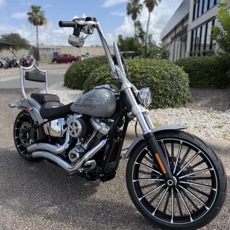 2025 Harley-Davidson® Breakout® Billiard Gray thumb 2