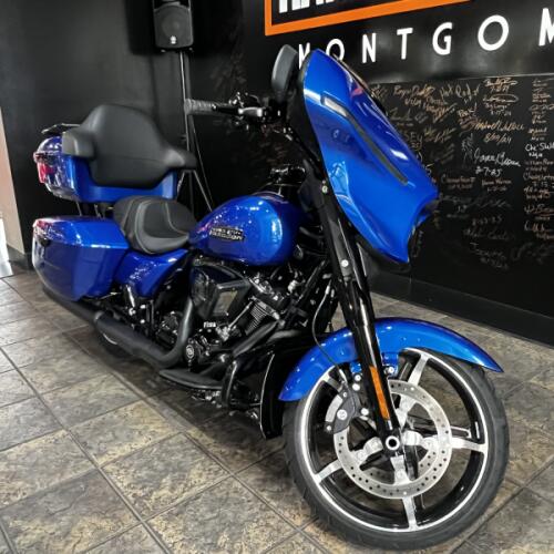 2024 Harley-Davidson® Street Glide® FLHX thumb 2