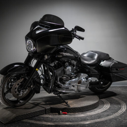2016 Street Glide® Special (FLHXS) thumb 2