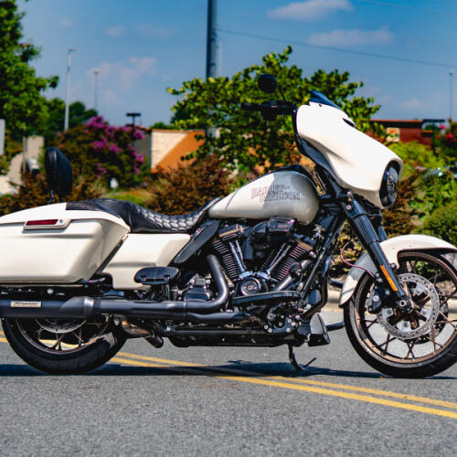 FLHXST 2023 Street Glide® ST thumb 1