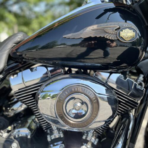 FLHTK 2013 Electra Glide® Ultra Limited 110th Anniversary thumb 2