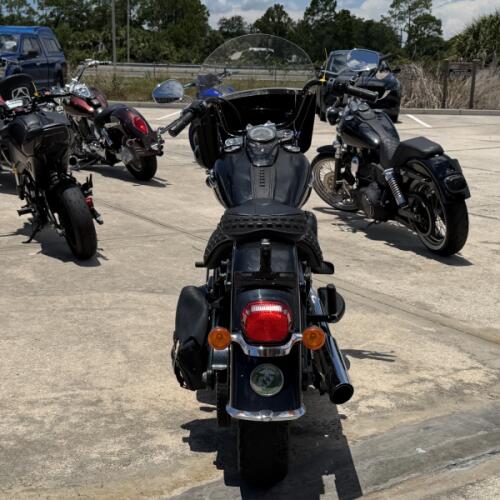 Harley-Davidson® Heritage Classic 2018 thumb 1