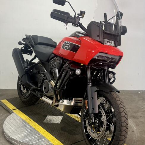 RA1250S 2026 Pan America® 1250 Special thumb 1
