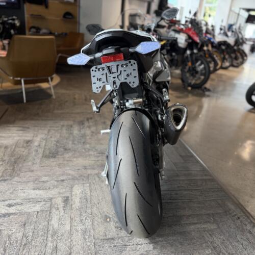 2026 BMW S 1000 RR thumb 1