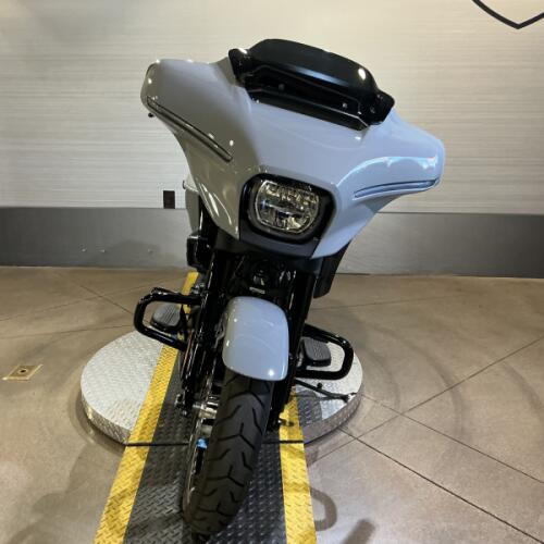 FLHX 2025 Street Glide™ thumb 2