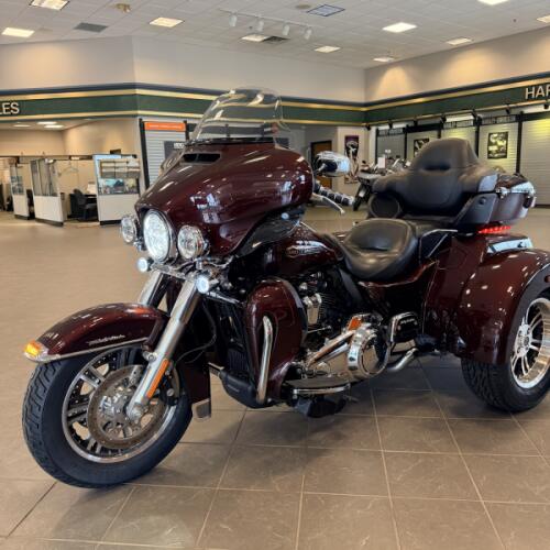 2019 Harley-Davidson Tri Glide Ultra FLHTCUTG thumb 2