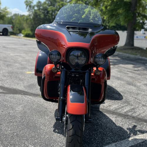 FLHTCUTG 2025 Tri Glide® Ultra thumb 1