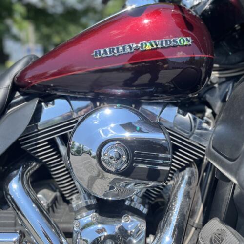 FLHTK 2014 Electra Glide® Ultra Limited thumb 2