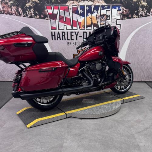2026 FLHXL Street Glide Limited thumb 3