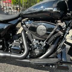 2026 Harley-Davidson Road Glide® FLTRX thumb 3