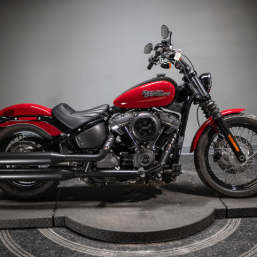 2020 Street Bob® (FXBB) thumb 3
