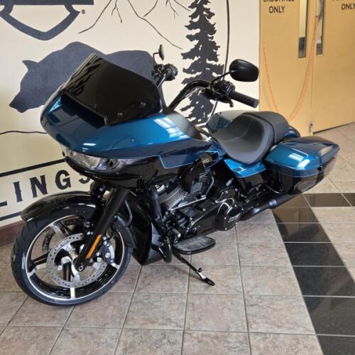 2026 Harley-Davidson® Road Glide® Aurora Blue Denim Black Trim thumb 1