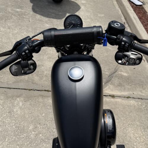 Harley-Davidson® Iron 883™ 2021 thumb 0
