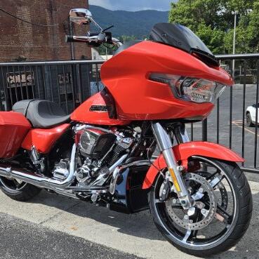  2026 Harley-Davidson Road Glide® FLTRX thumb 1