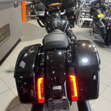FLTRX 2024 Road Glide® thumb 1