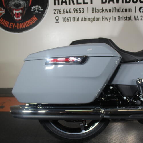 2026 Street Glide® FLHX  thumb 3