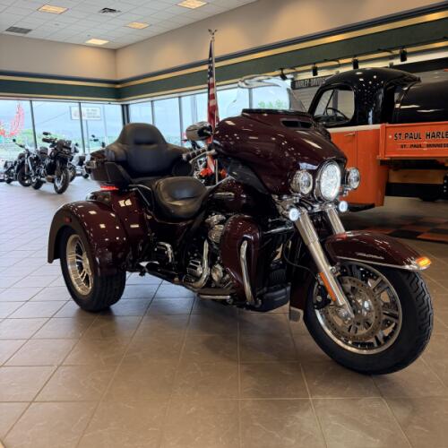 2019 Harley-Davidson Tri Glide Ultra FLHTCUTG thumb 3