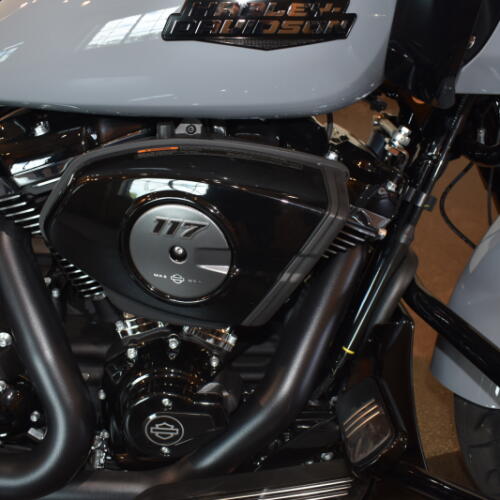 2026 Harley-Davidson® Road Glide® Dark Billiard Gray Chrome Trim thumb 1