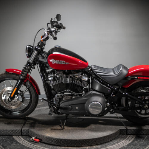 2020 Street Bob® (FXBB) thumb 3