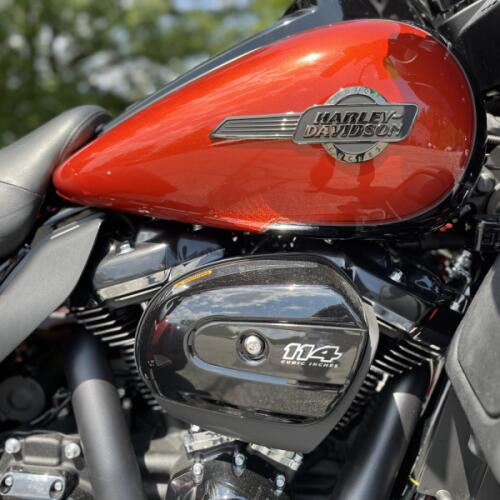 FLHTCUTG 2025 Tri Glide® Ultra thumb 2