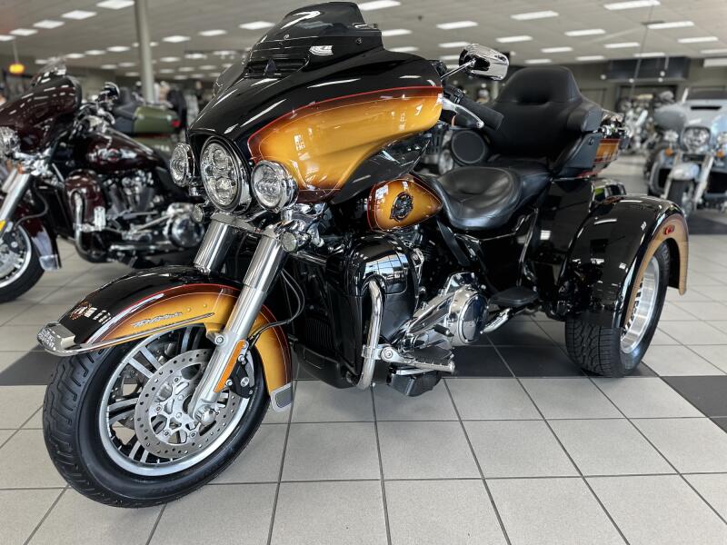2024 Harley-Davidson® Tri Glide® Ultra Tobacco Fade