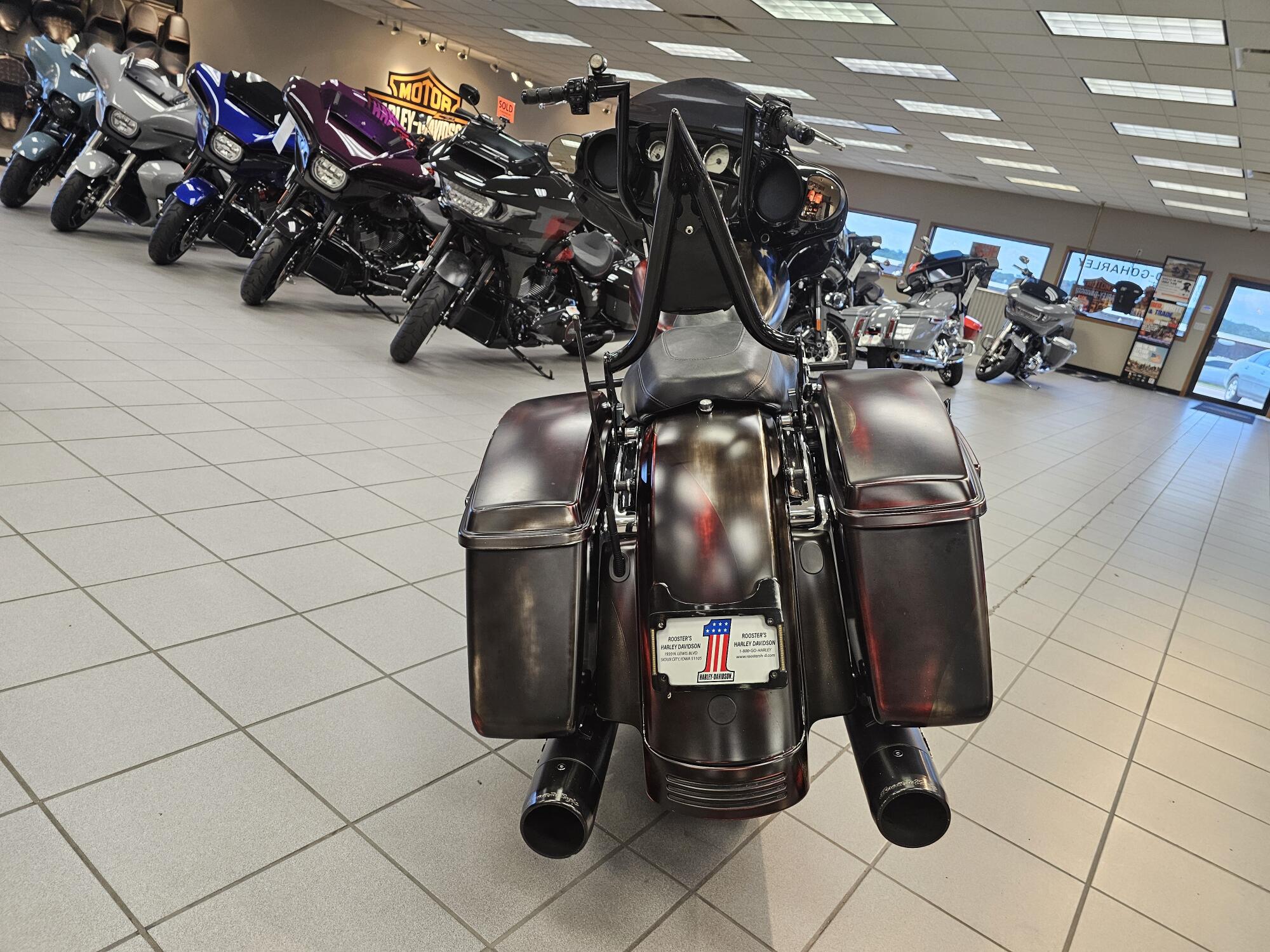FLHXS 2015 Street Glide® Special, photo 7