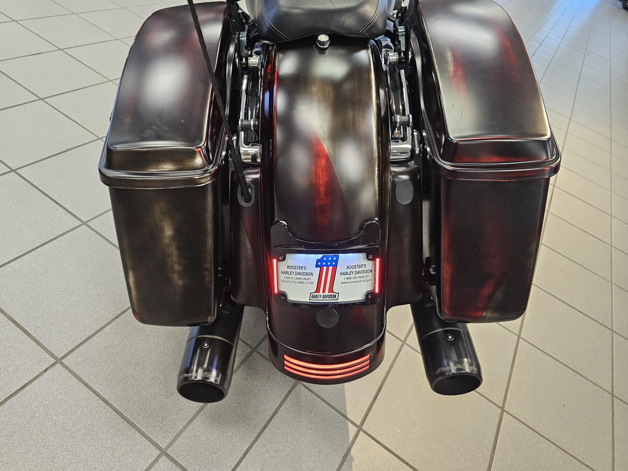 FLHXS 2015 Street Glide® Special, photo 20